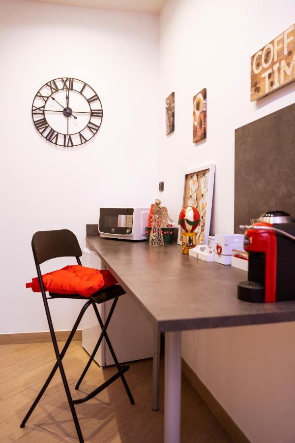 Angel'S House Apartment เนเปิลส์ ภายนอก รูปภาพ